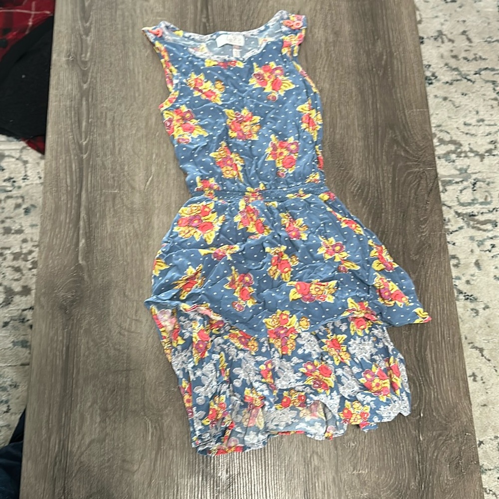 435 sleeveless kids dress size 10 in good condition